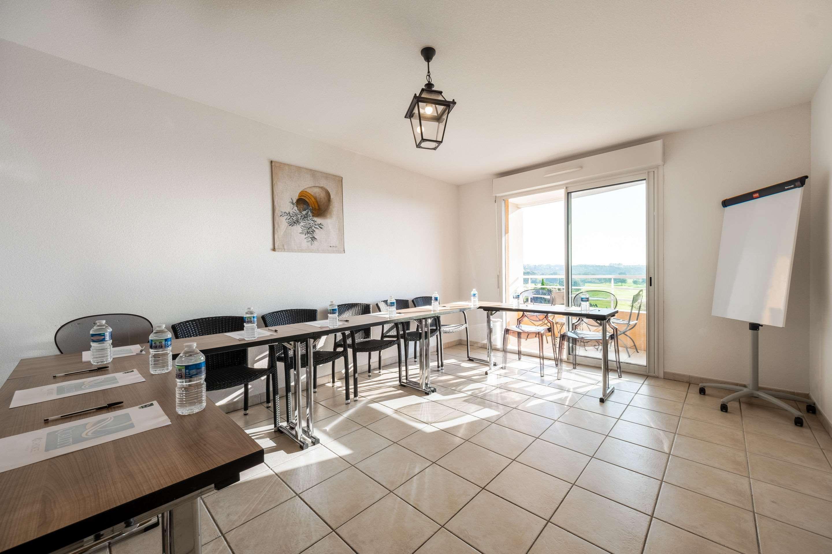 ז'וביניה Hotel Golf Fontcaude מראה חיצוני תמונה