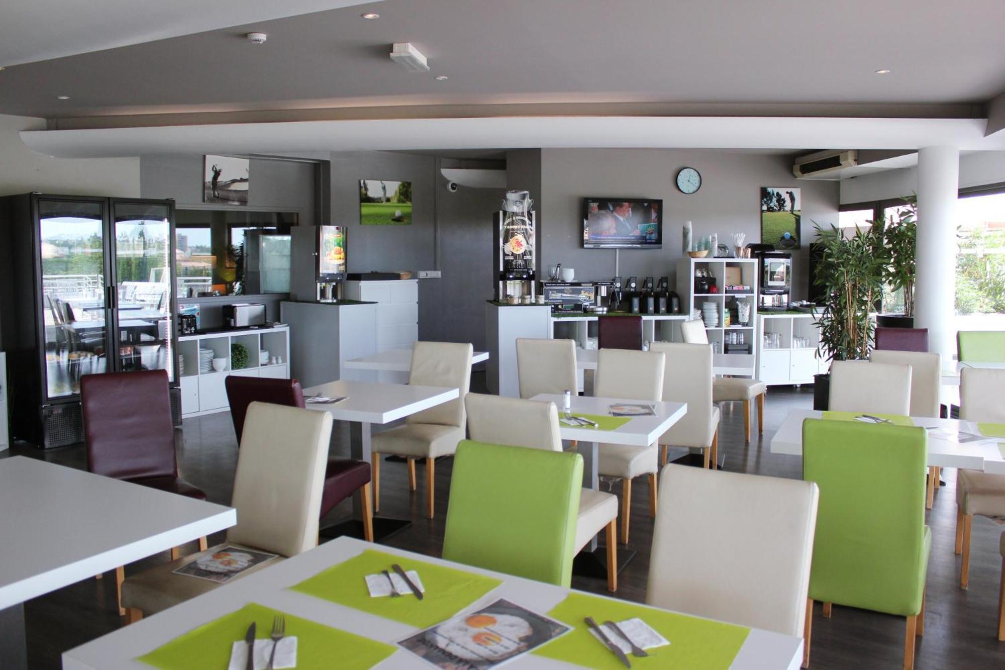 ז'וביניה Hotel Golf Fontcaude מראה חיצוני תמונה