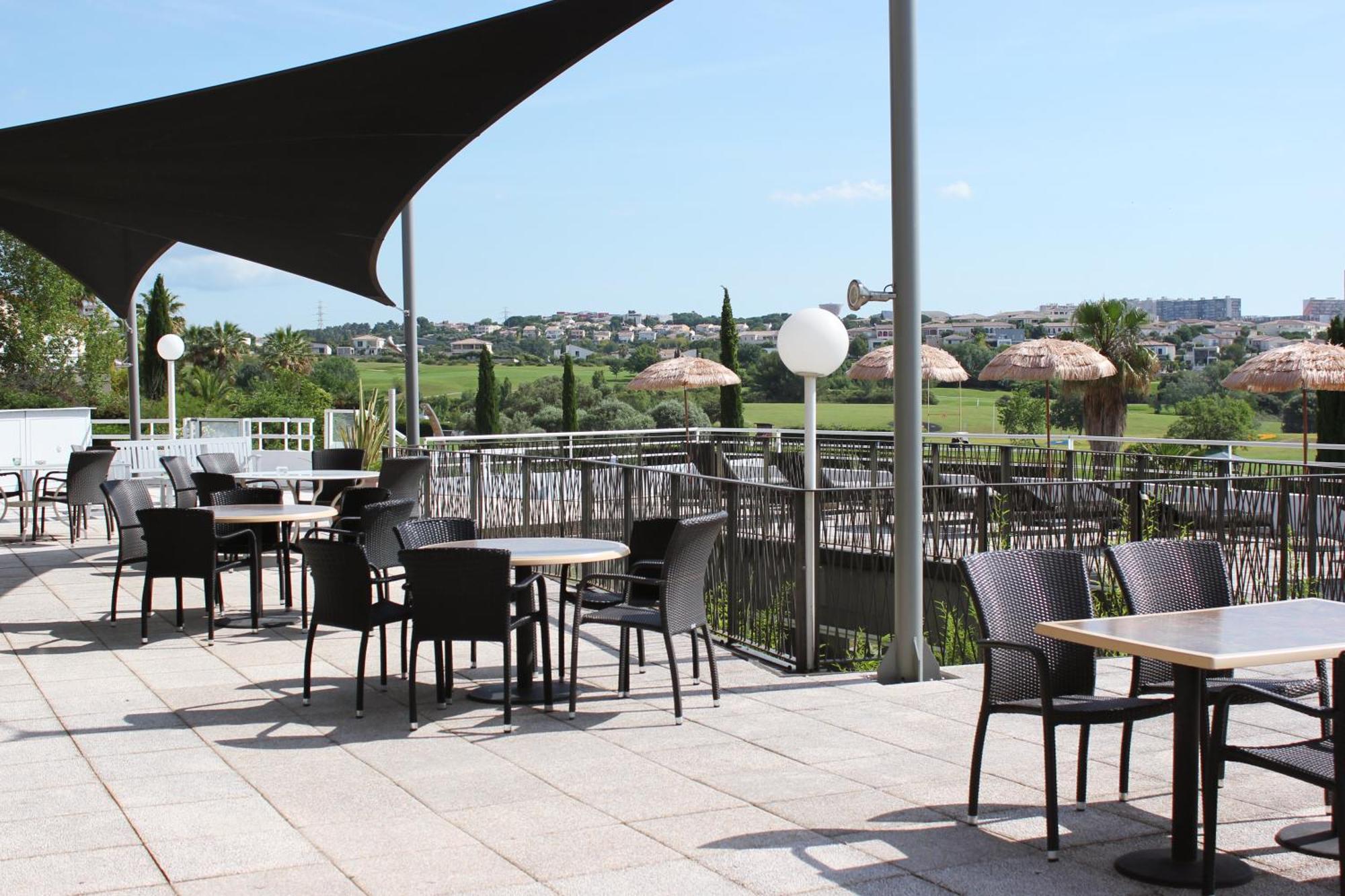 ז'וביניה Hotel Golf Fontcaude מראה חיצוני תמונה