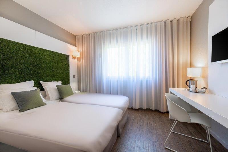 ז'וביניה Hotel Golf Fontcaude מראה חיצוני תמונה